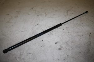 17823140 – 8T0823359 – Gasdemper Motorkap links