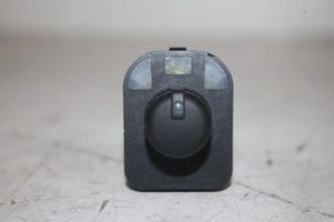 17816211 – 8E09595654PK – Spiegel Schalter