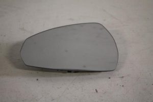 17810912 – 8V0857535D – Spiegelglas links