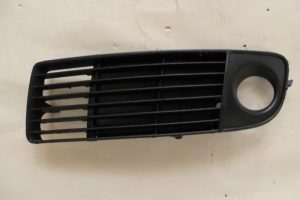 17787802 – 4B0807681J01C – Bumper Rooster