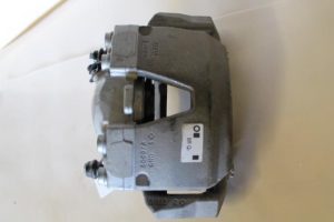 17792093 – 8K0615124J – Remklauw (Tang) rechts-voor