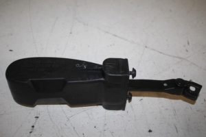 17815548 – 4M0837249 – Deurvanger 4Deurs links-voor