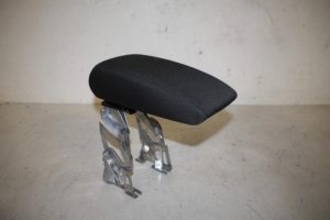 17820501 – 83A864207FH4 – Armleuning