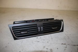 17823805 – 8T1820951EWVF – Luchtrooster Dashboard