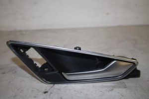 17816924 – 81A837020A4PK – Portiergreep 4Deurs rechts-voor