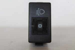 17788493 – 8D094130101C – AIH headlight switch