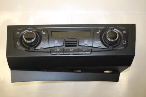 17801224 – 8T1820043AQXZF – Climatronic Paneel