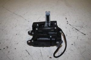 17815287 – 8W2713041D – Schakelstang