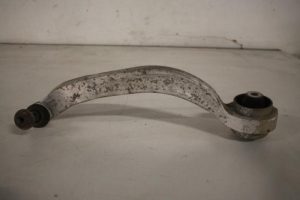 17827443 – 8E0407693AL – Draagarm links-voor