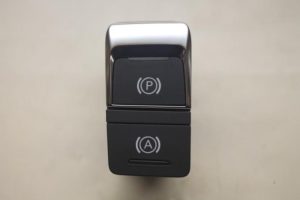 17800347 – 4G1927225B – Parking brake switch