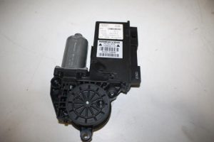 17826672 – 8E2959802B – Raammotor Portier