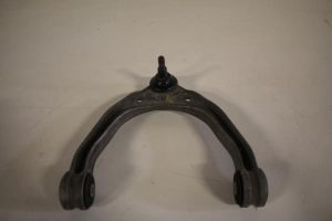 17825405 – 7L0407047 – Front wishbone, left