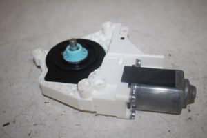 17807112 – 8K0959812A – Raammotor Portier