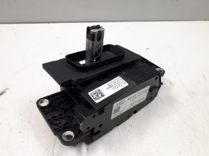 21275275 – 4H1927731A, 4H1713041E – Selectiehendel automaat