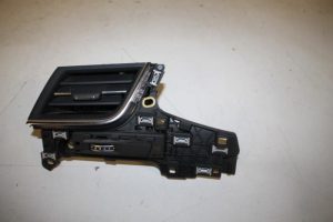 17820241 – 4M1820901BE6PS – Luchtrooster Dashboard