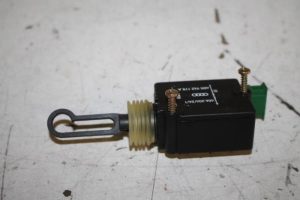 17810665 – 4B5962115A – Tailgate lock mechanism