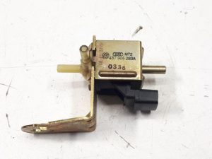 20515173 – 437906283A – Vacuum ventiel