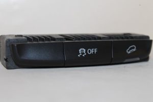 17791415 – 8R0959673BV10 – ESP Schakelaar