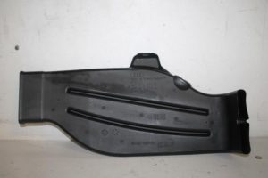 17814918 – 4M0819812C – Luchtgeleider