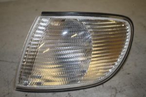 17817000 – 4A0953049D – Richtingaanwijzer links