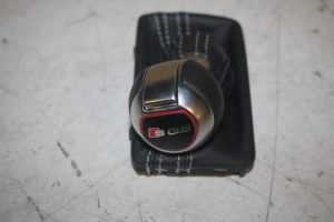 17809385 – 8R1713139AXBA – Versnellingspook