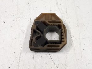 22000800 – 1K0121367G – Steun (diversen)