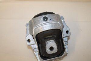 17792167 – 8R0199381AM – Motorlager