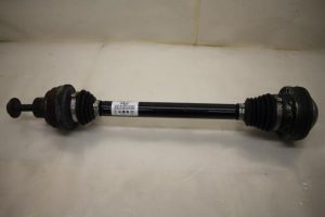 17797013 – 8R0501204D – Aandrijfas rechts-achter