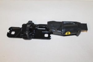 17791324 – 4H0827383 – Schließhilfsmotor Heckklappe