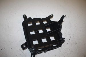 17810101 – 8W0907648A – Steun (diversen)