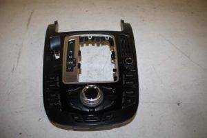 17822042 – 8T0919609WFX – Regeleinheit Multi Media