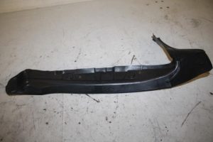 17816815 – 8T0821112 – Spatbord Lijst