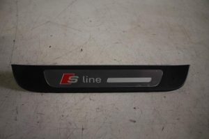 17830342 – 4G0853376B9B9 – Afdeklijst dorpel rechts