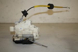 17825802 – 4F0839015A – Türschlossmechanik 4-türig links hinten