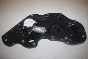 17804028 – 4H0839916 – Deurplaat 4Deurs rechts-achter