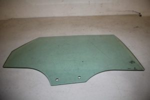 17820648 – 8W9845206 – Rear door window 4-door door, rear right