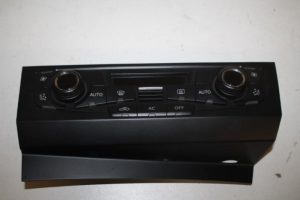17802891 – 8T1820043APXZF – Climatronic Paneel