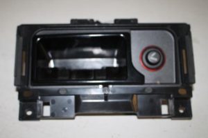 17802995 – 4G0857951A4PK – Aschenbecher vorne