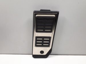 19400153 – 4M1864777B3Q7 – Voetsteun