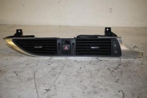 17813008 – 4G2820951G6PS – Luchtrooster Dashboard