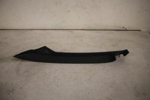 17831672 – 8P7867233B24A – Säule links vorne