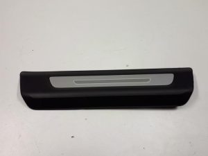 19389555 – 4M0947418 – Afdeklijst dorpel rechts