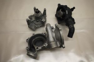 17799926 – 079121013B – Wasserpumpe