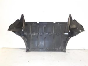 18680915 – 8T0863821B – Schutzblech Boden