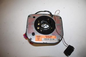 17832472 – 4D0951543D – Klokveer Airbag