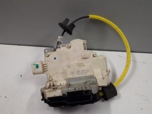 22582048 – 4F0839015 – Türschlossmechanik 4-türig links hinten