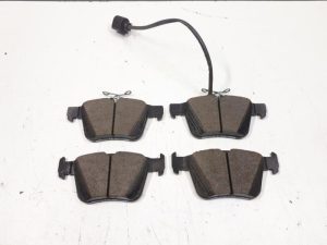22575398 – 8V0698451G – Bremsklotz hinten