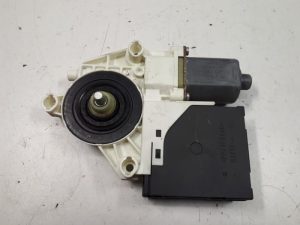 22426774 – 8P4959801D – Door window motor