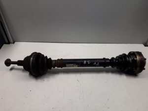 22538811 – 8N0407272E – Aandrijfas rechts-voor