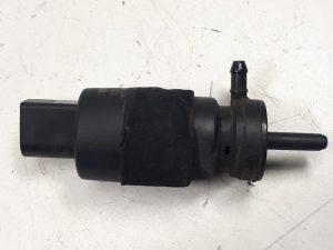 22779881 – 1J5955651 – Ruitensproeierpomp voor